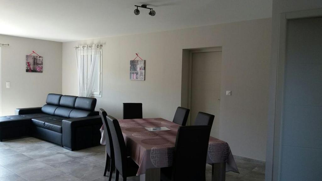 Gite La Joliette Et Le Chesnaie Grillon Extérieur photo